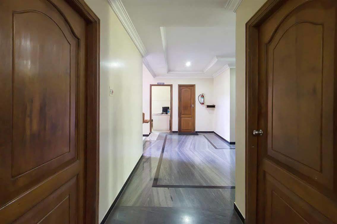 Hotel Aryaas Ressidence Тирунелвели Экстерьер фото